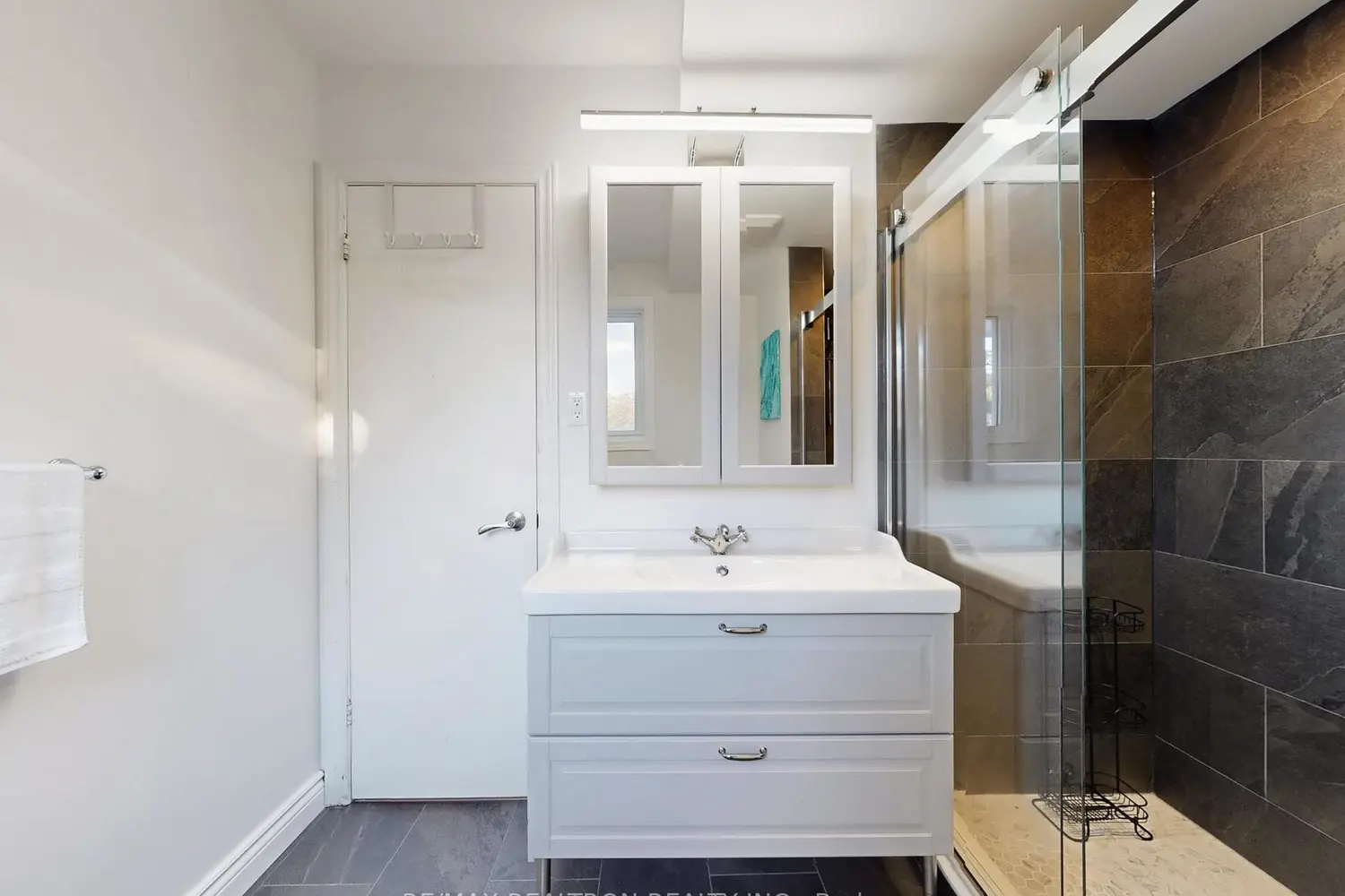 Additional image 6 of 1217 Lambeth Road