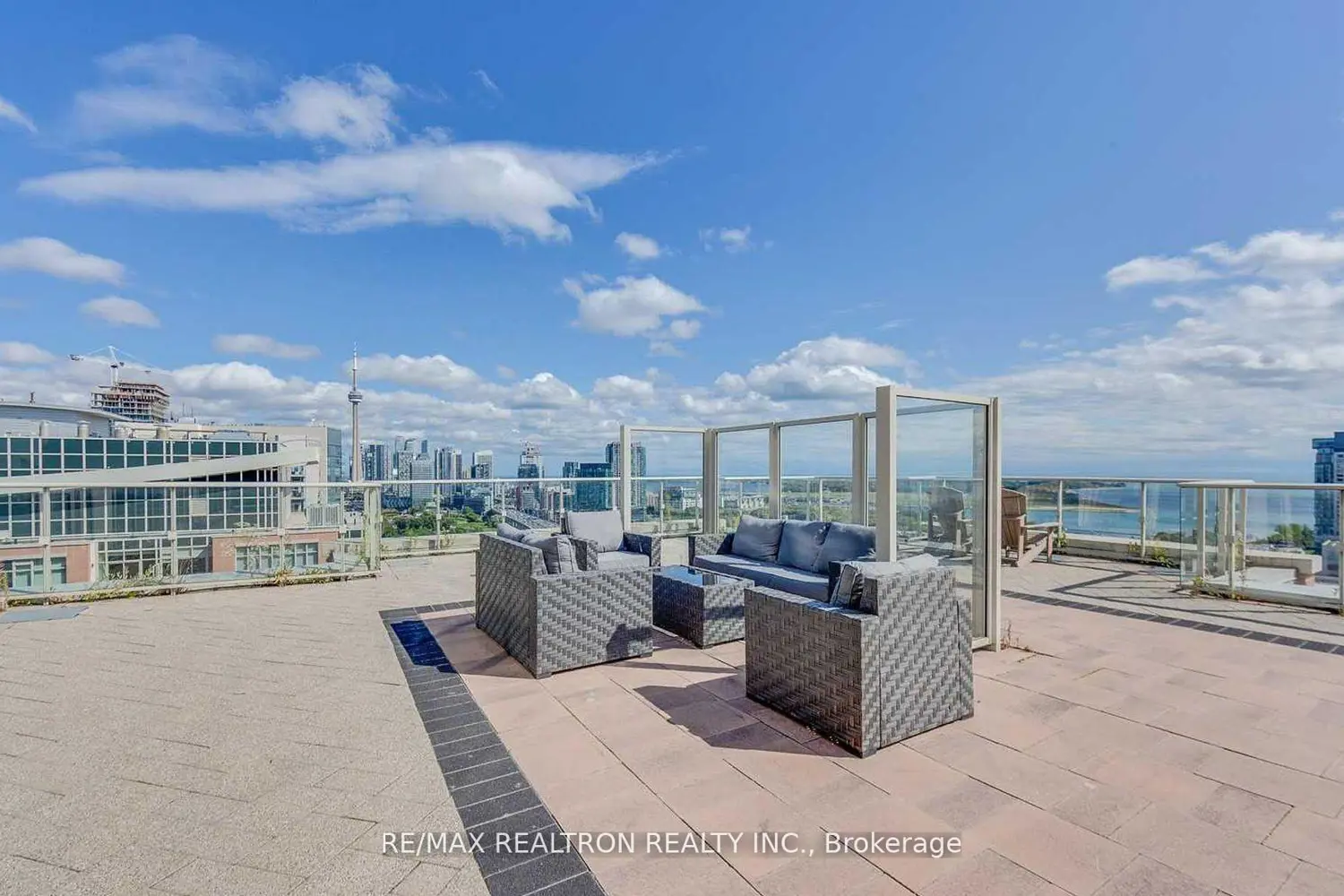 Additional image 19 of 85 East Liberty Street 716