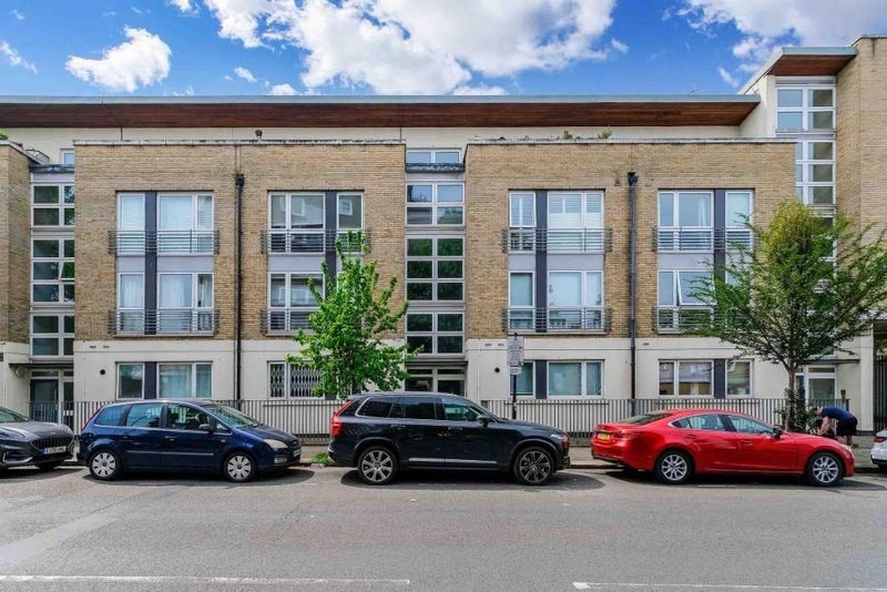 Additional image 7 of Room in a Shared Flat, Roman Court, N7, N1 7GU