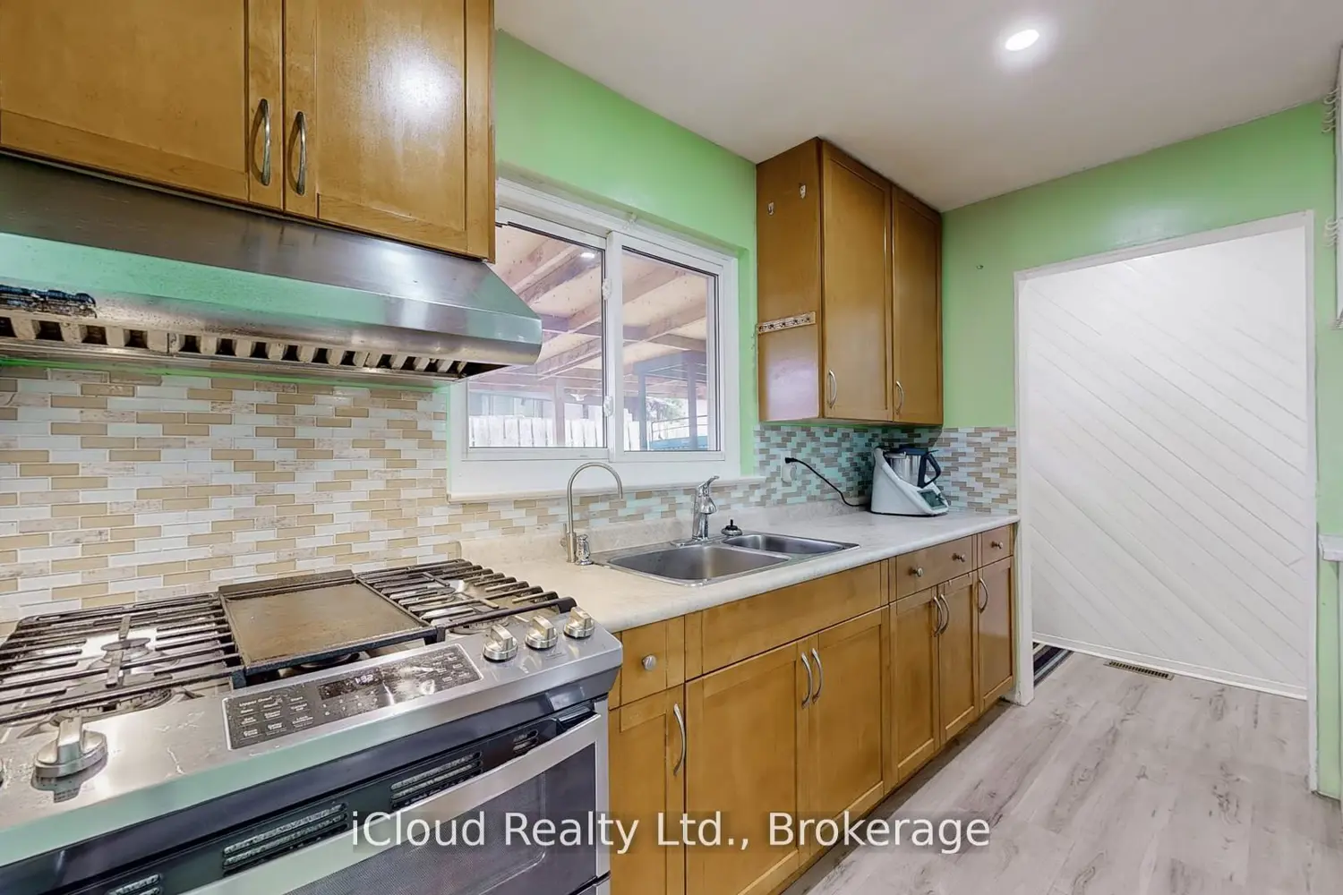 Additional image 6 of 19 Flamingo Crescent