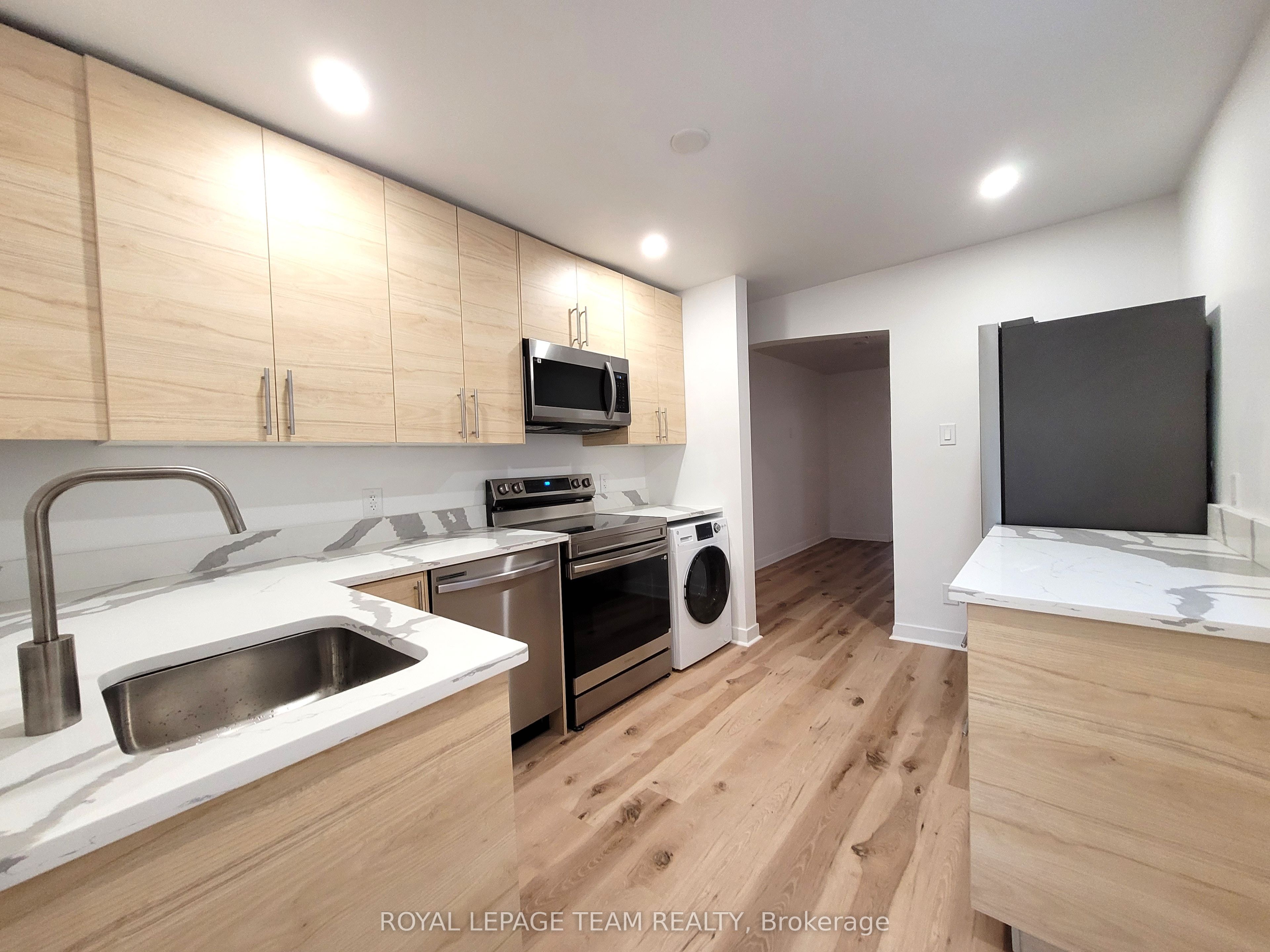 Additional image 2 of 2-145 St Andrew Street, Ottawa, ON, K1N 5G3