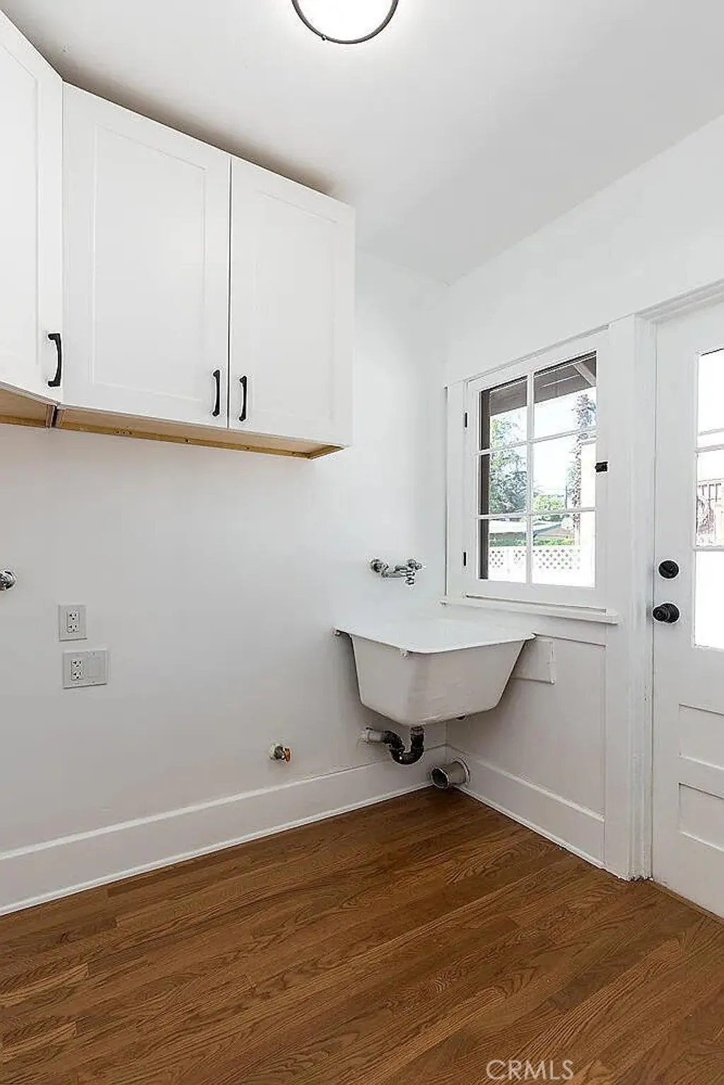 Additional image 16 of 977 N Hill Ave, Pasadena, CA 91104