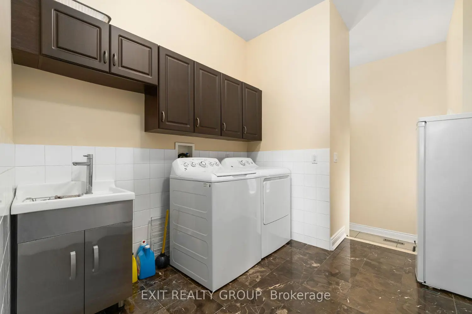 Additional image 7 of 19281 Loyalist Parkway