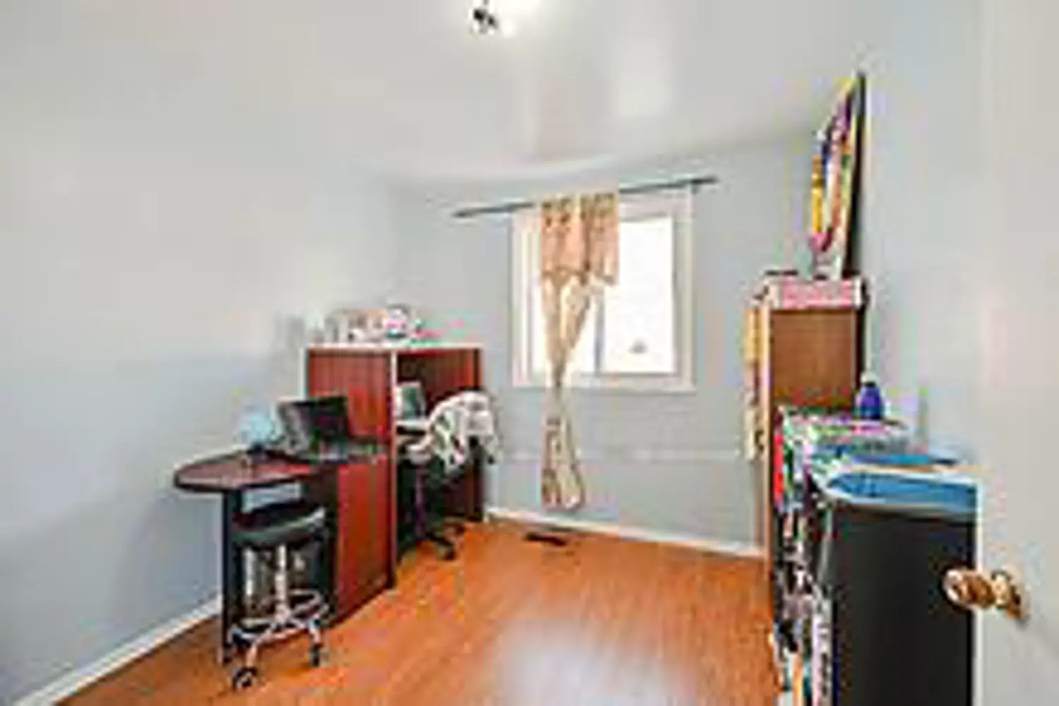 Additional image 13 of 7560 Goreway Drive 27