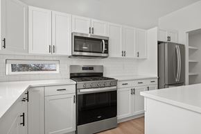 Additional image 3 of Main, 9948 161 Street Northwest, Edmonton, AB, T5P 3H7