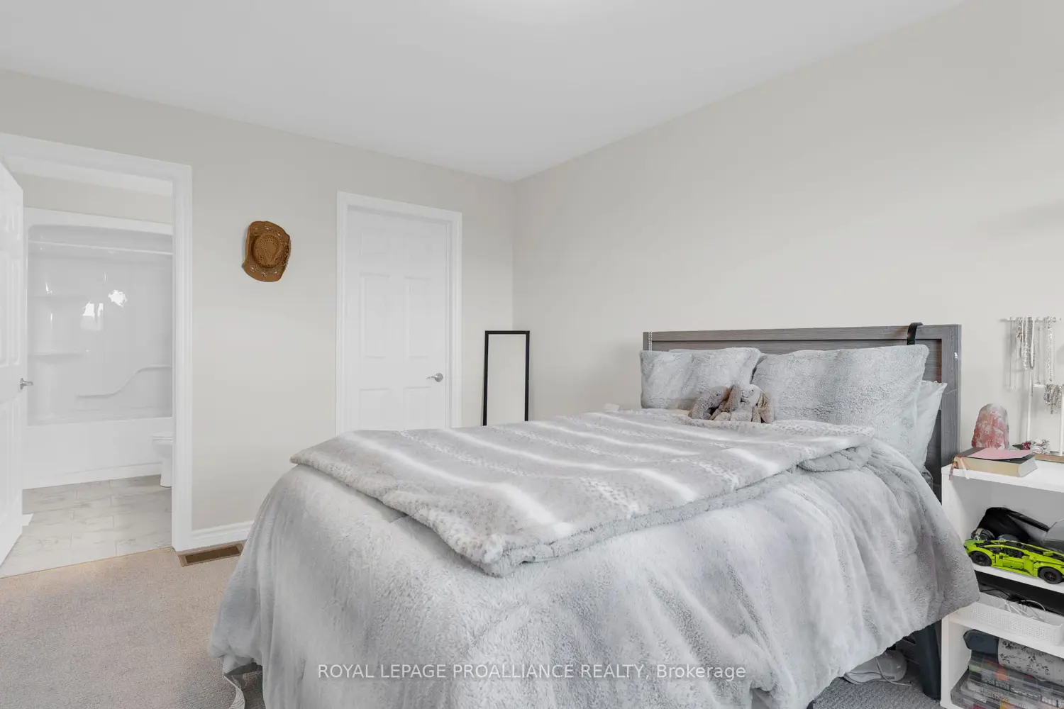 Additional image 17 of 84 Athabaska Drive