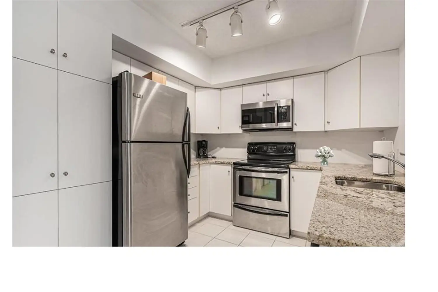 Additional image 6 of 138 Somerset Street 1112