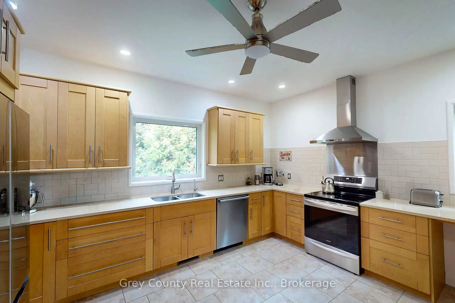 Additional image 7 of 600417 Sideroad 50