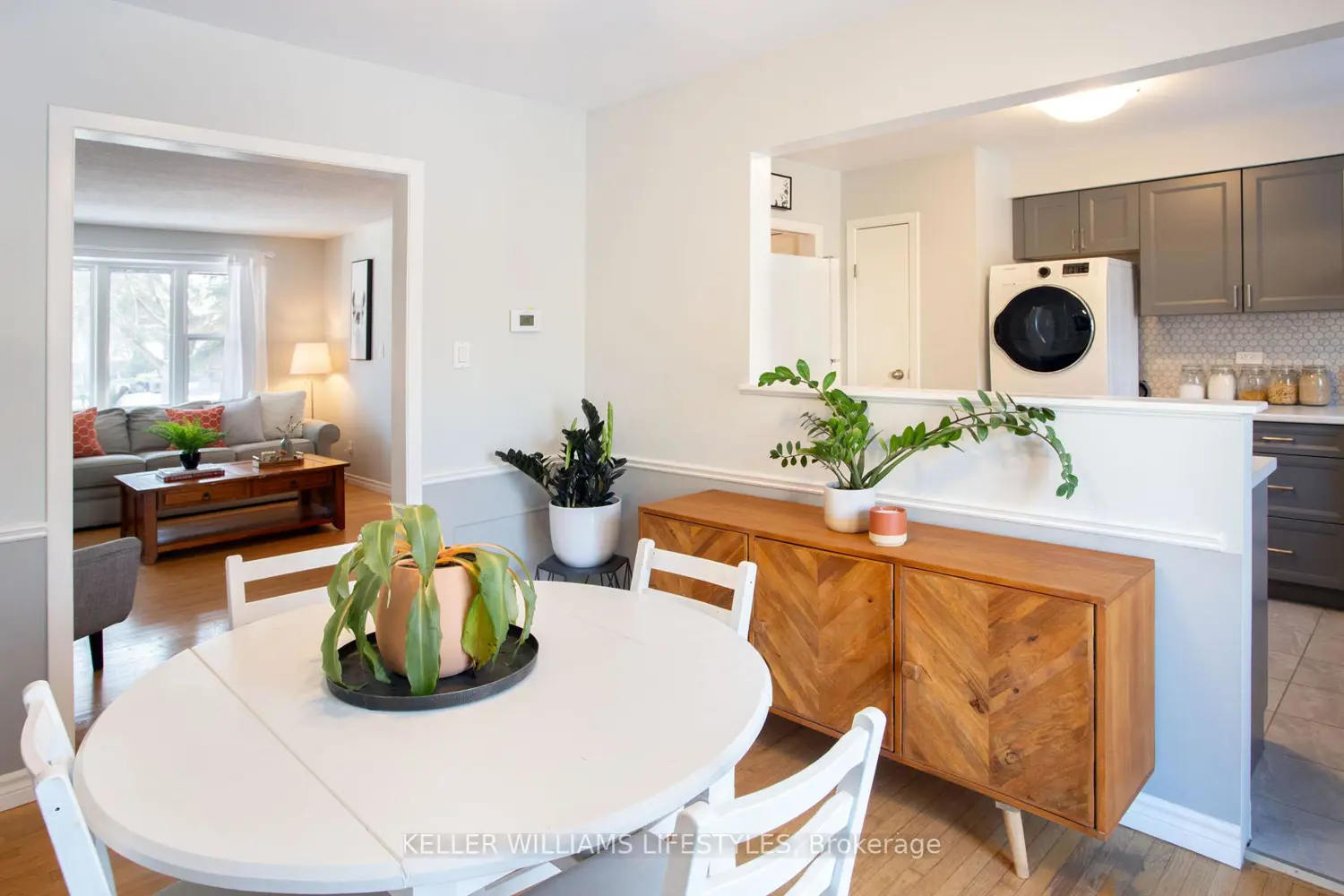 420 Castlegrove Boulevard photo 5