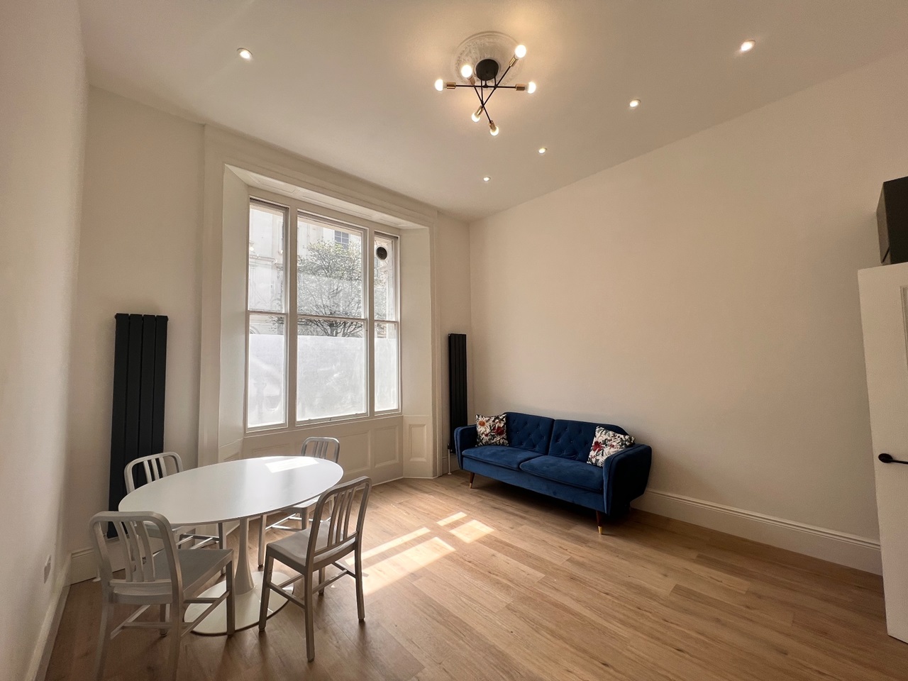 1 Bed Flat, Gloucester Terrace, W2, N1 7GU