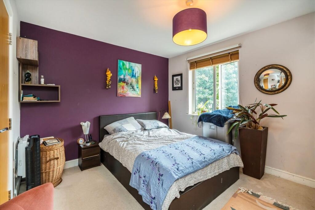 Additional image 5 of 2 Bed Flat, London, E1, N1 7GU