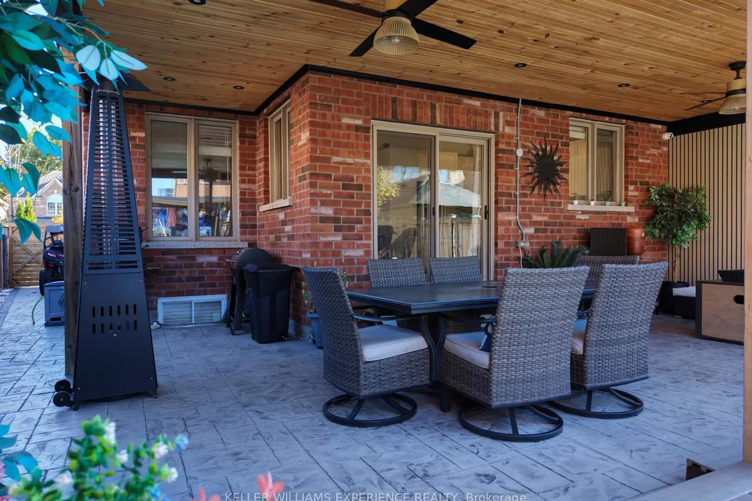 Additional image 14 of 2199 Dawson Crescent