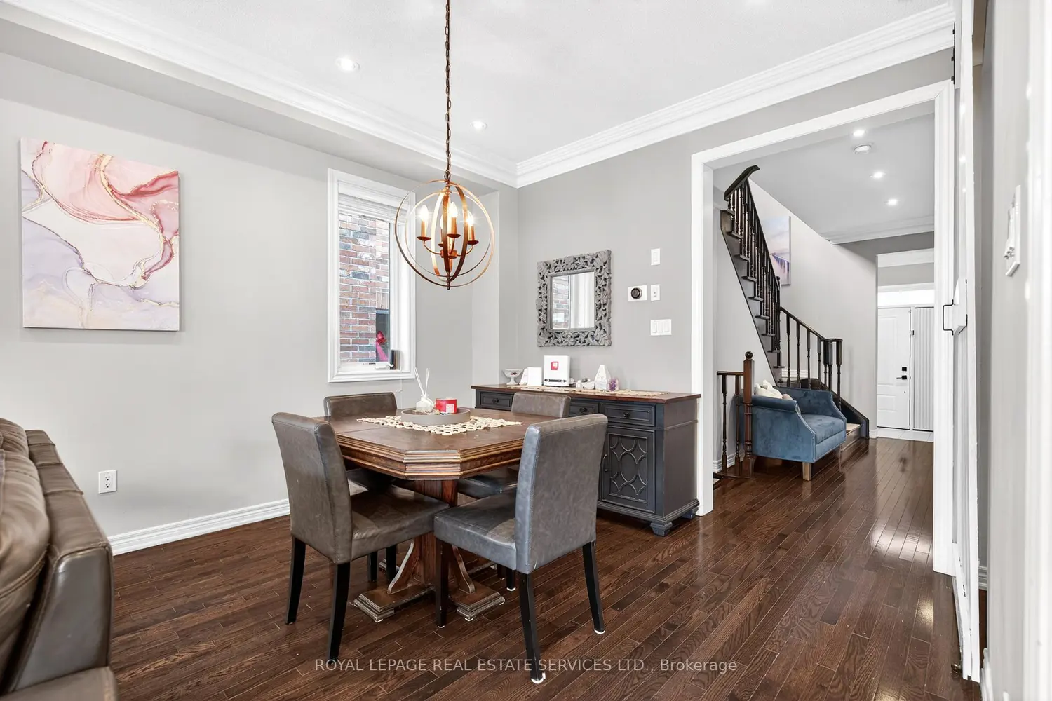 305 Moody Drive photo 3