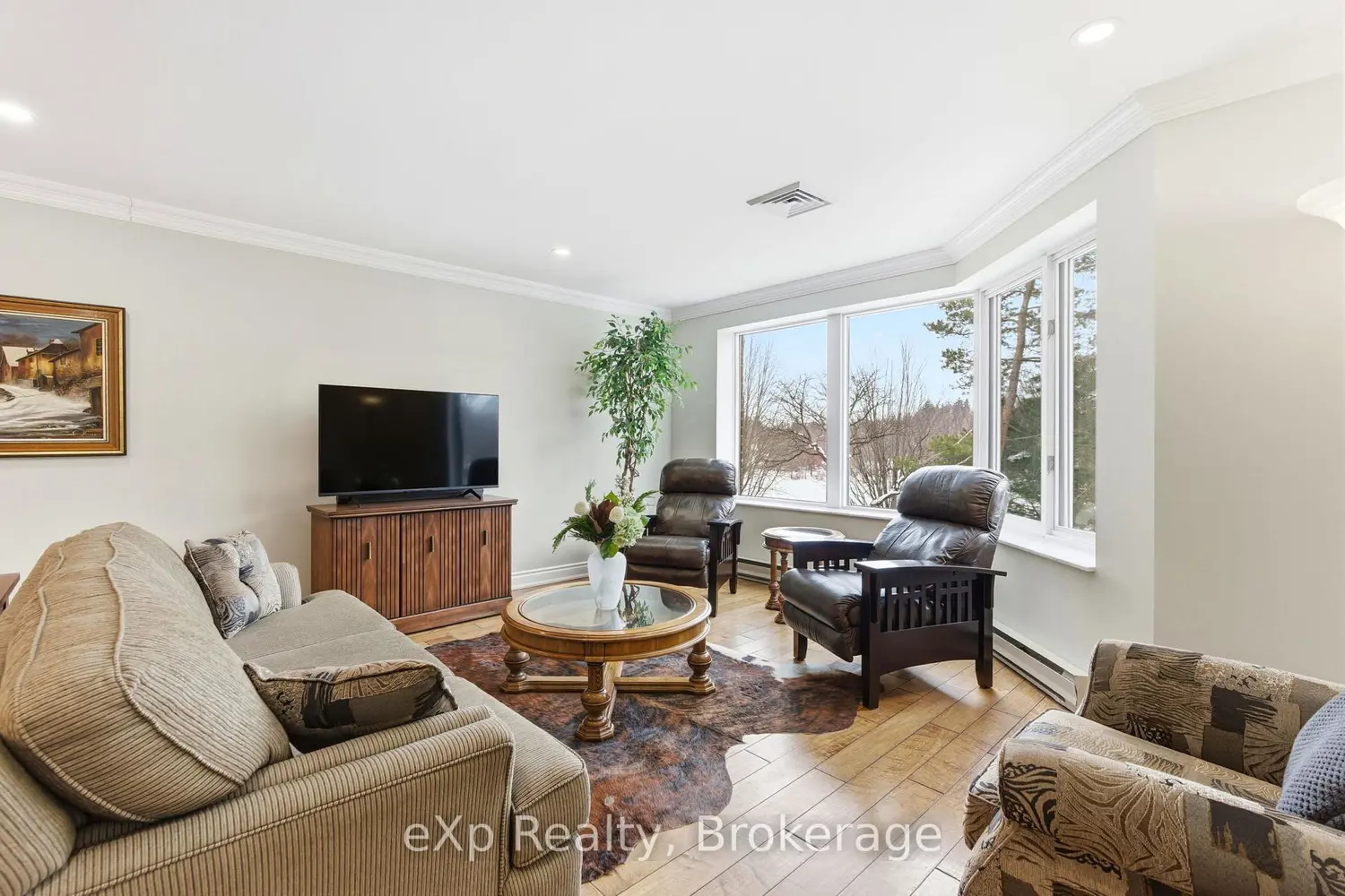 Additional image 7 of 30 Front Street 206