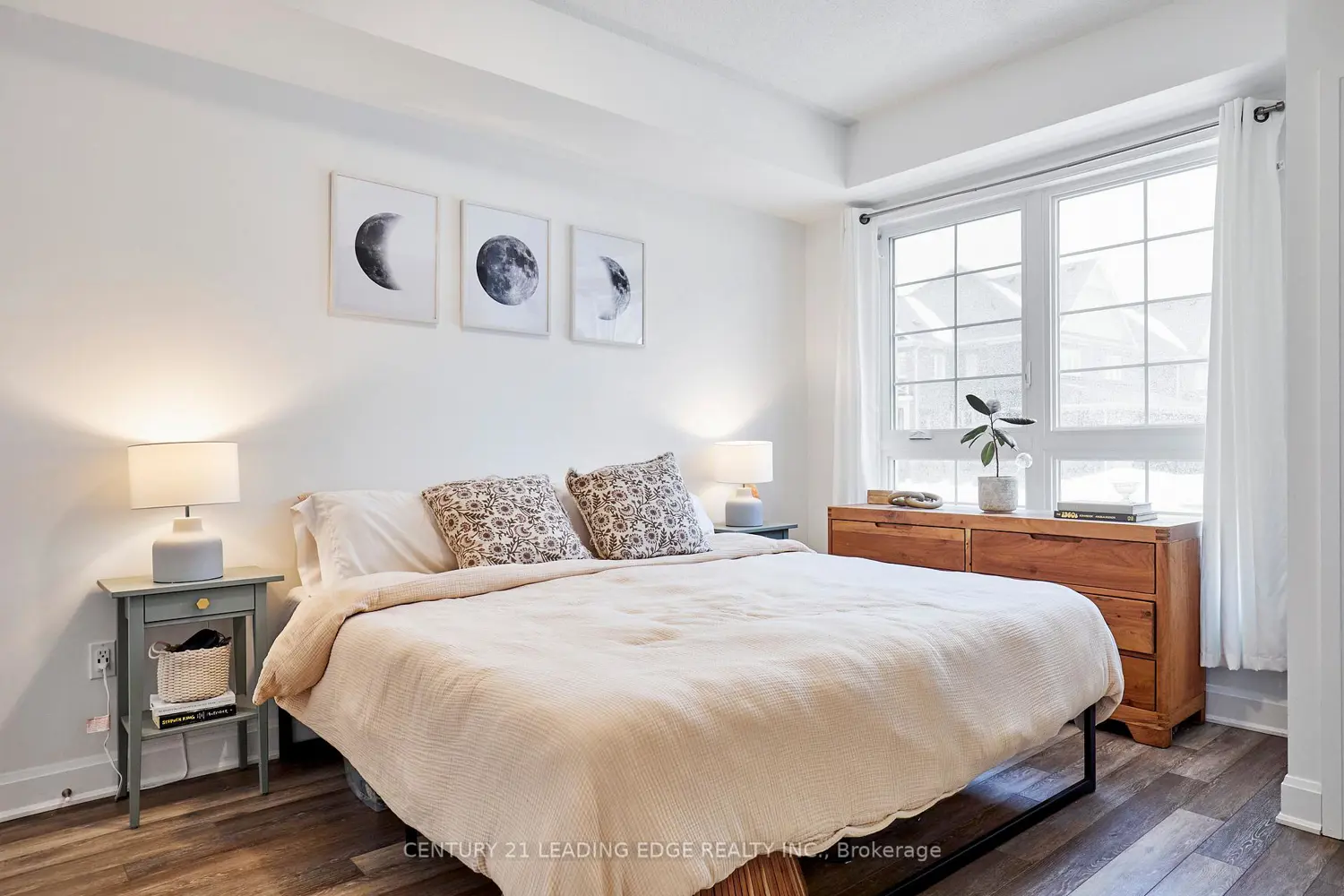 Additional image 19 of 50 Lakebreeze Drive 105