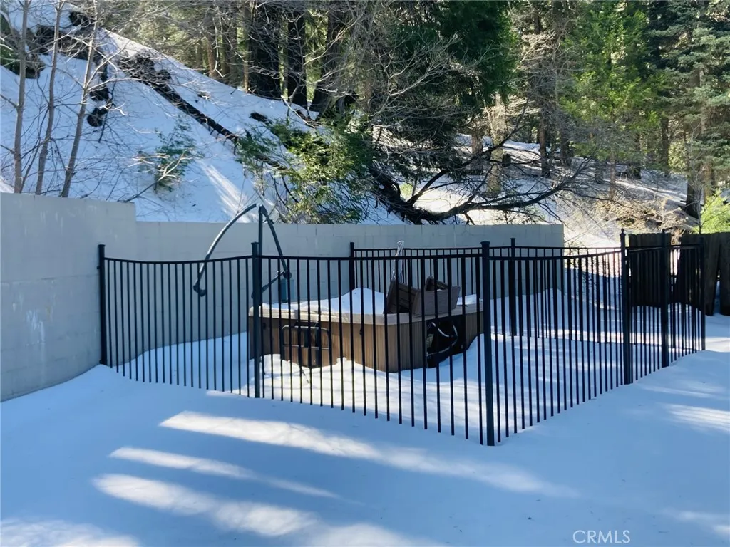 Additional image 43 of 341 Ca-173, Lake Arrowhead, CA 92352