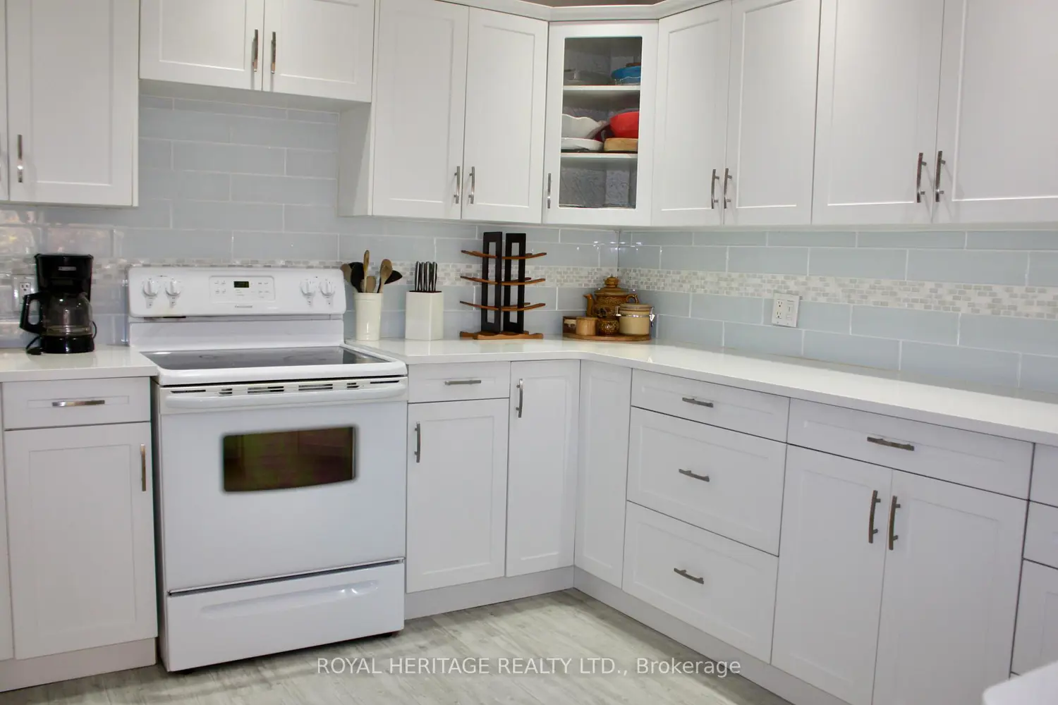 Additional image 8 of 2331 Lakeside Road