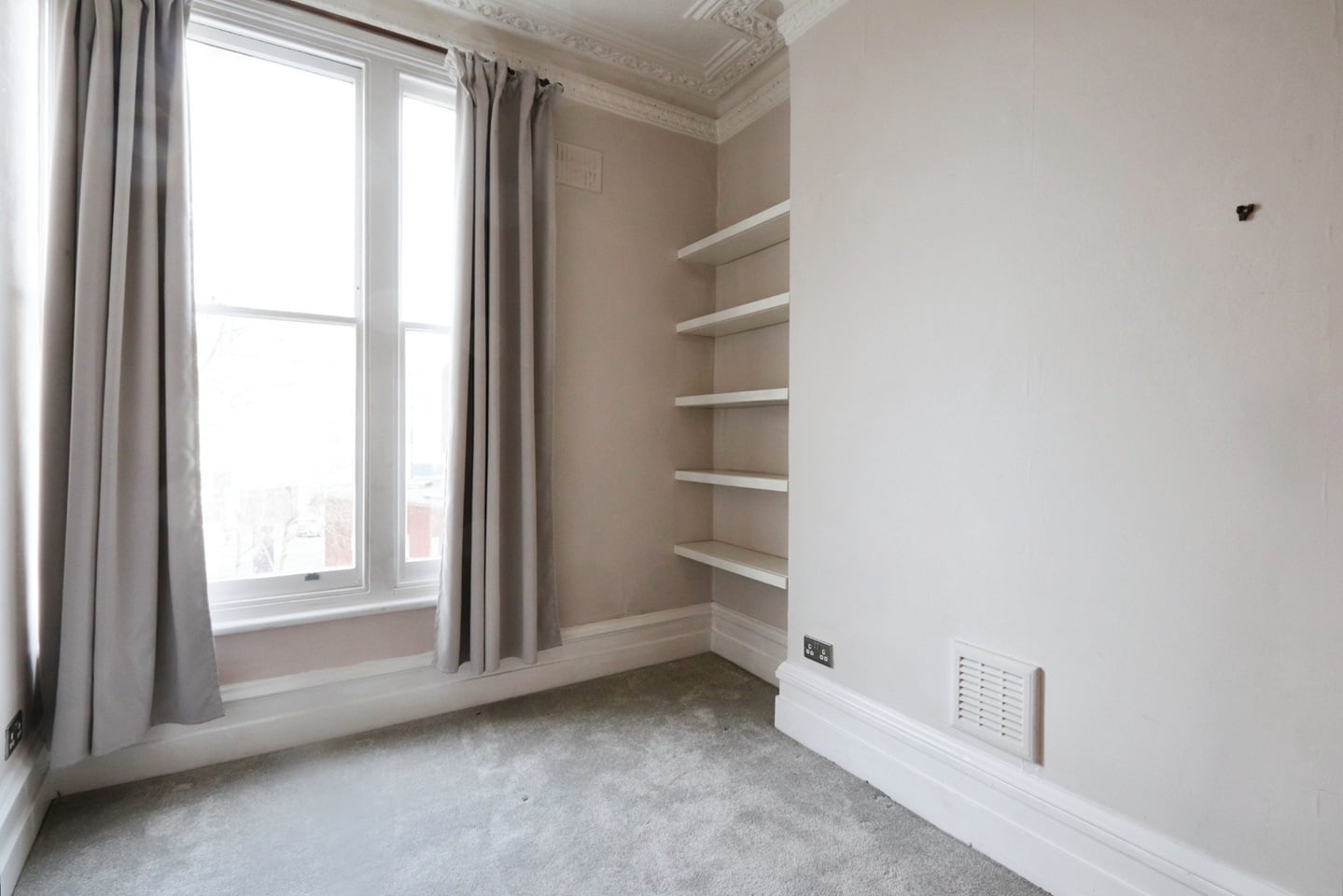 Additional image 6 of 3 Bed Flat, Stockwell Rd, SW9, N1 7GU