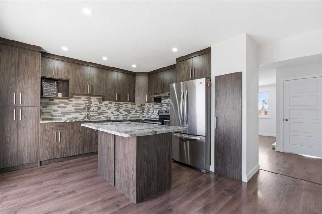 Additional image 5 of 263 Doverview Crescent SE, Calgary, AB, T2B1Y7