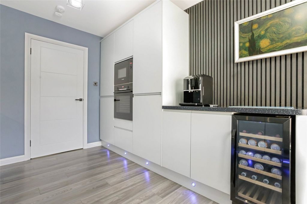 Additional image 10 of 3 bed flat for saleThe Paddock, Hamilton, South Lanarkshire ML3