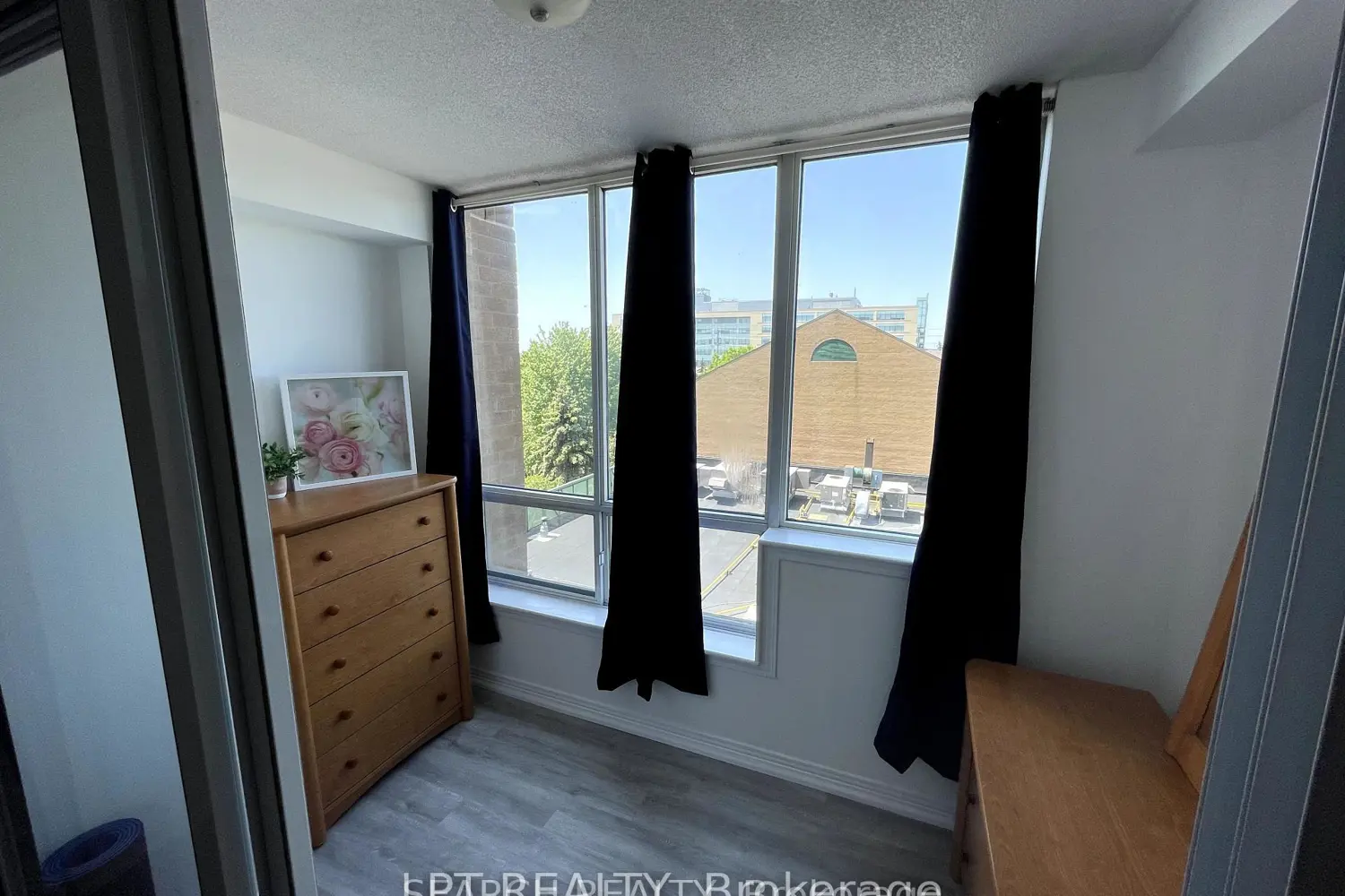 Additional image 16 of 711 Rossland Road 505