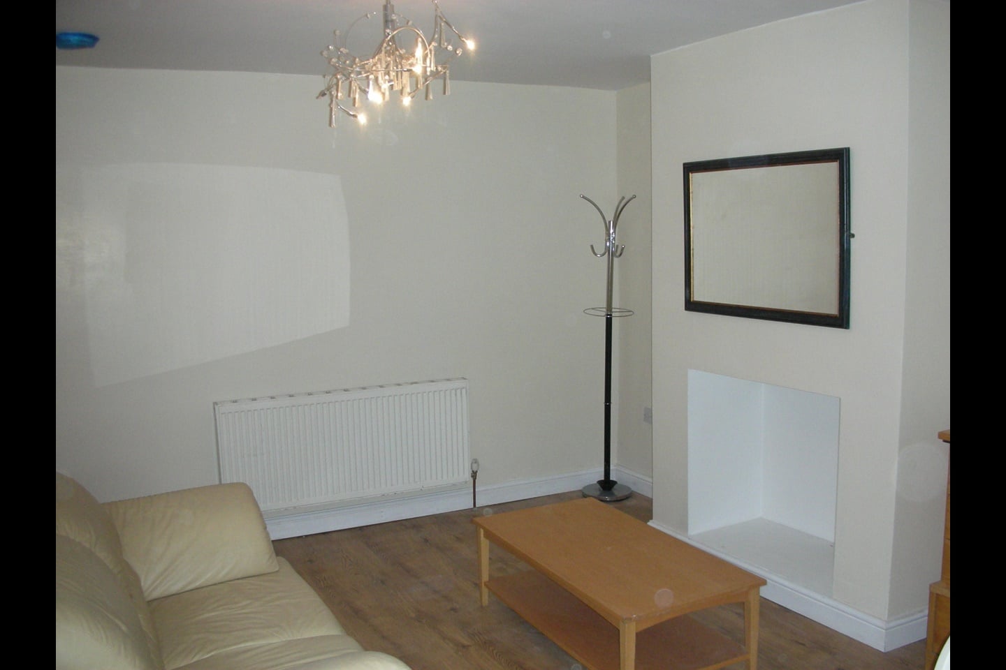 1 Bed Terraced House, Nunnington View, LS12, N1 7GU