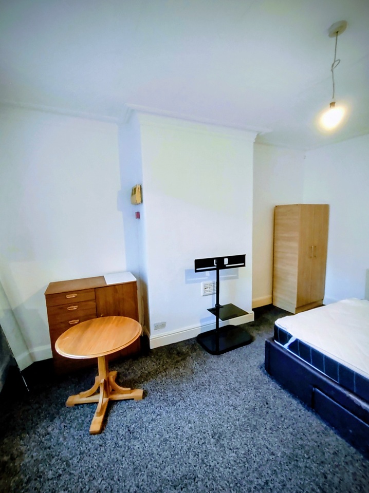 Additional image 6 of 4 Bed Terraced House, Gathorne Terrace, LS8, N1 7GU