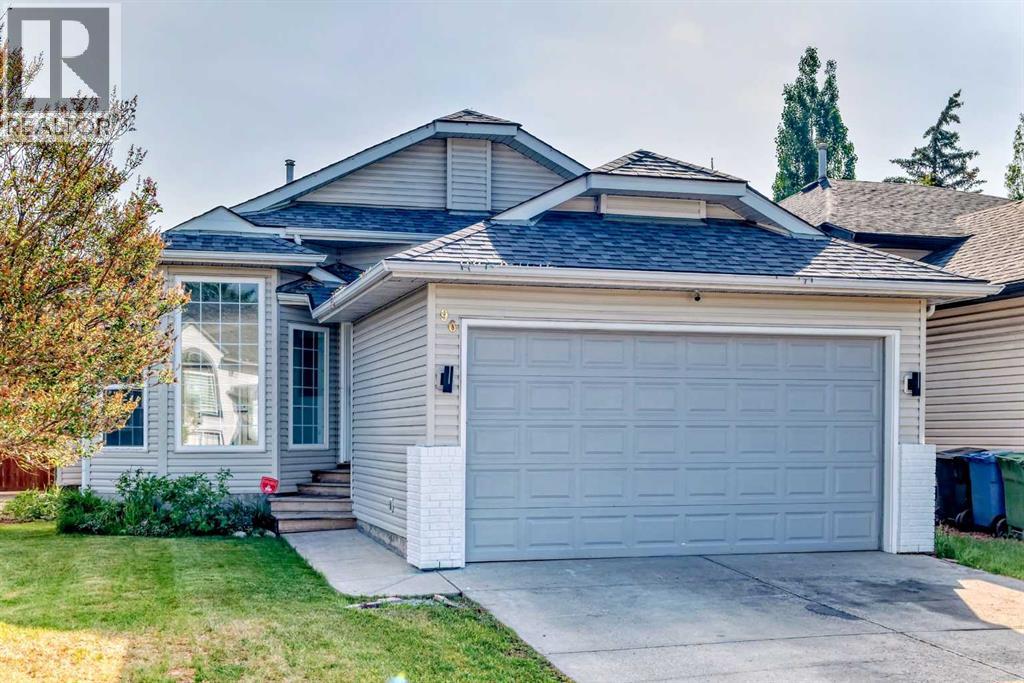 96 Douglas Ridge Close SE