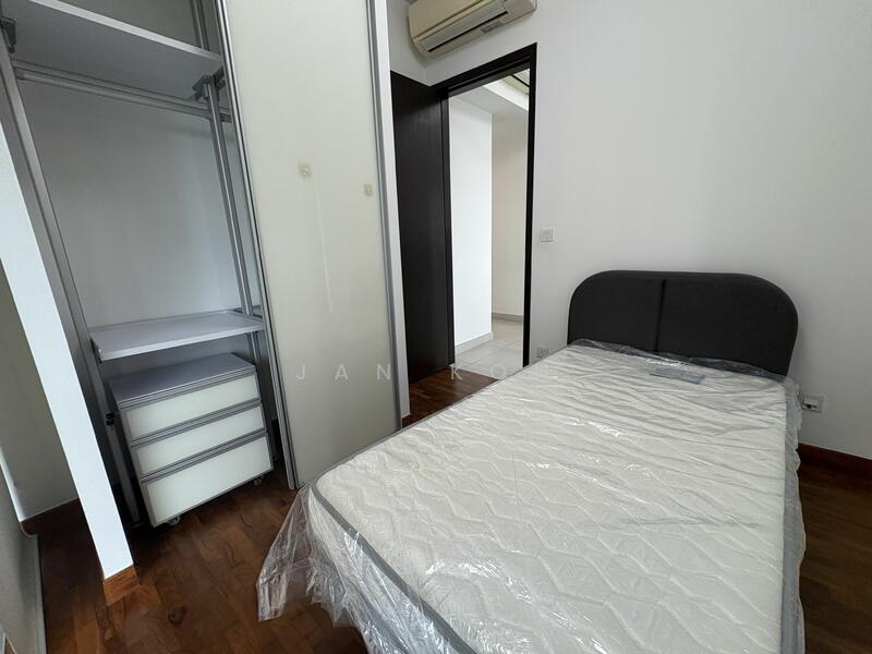 Additional image 8 of 33 Rochester Drive