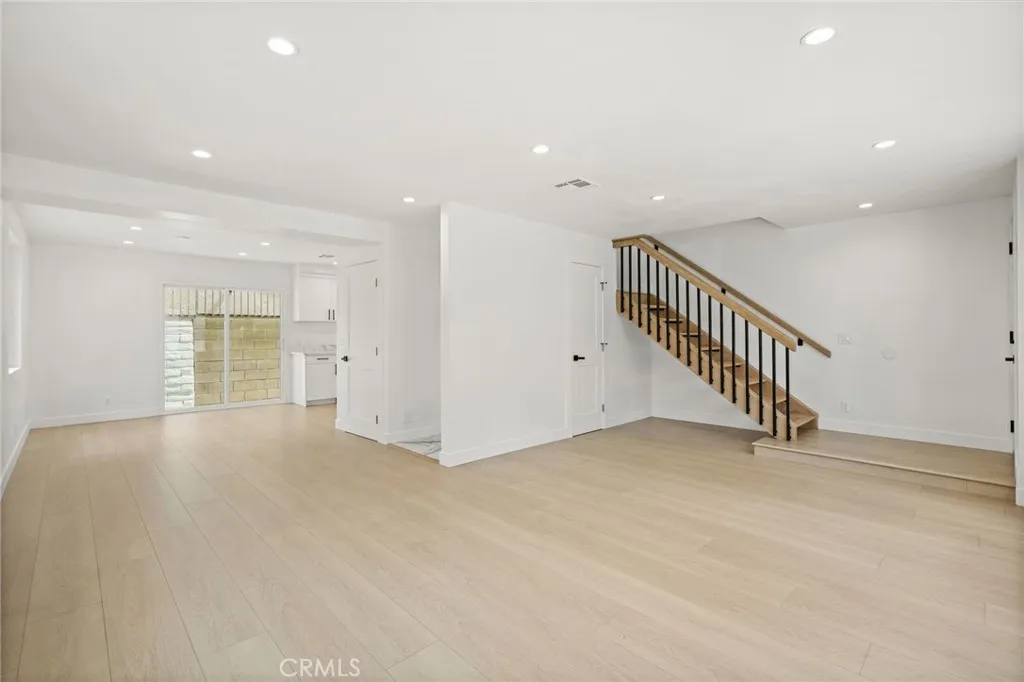 Additional image 34 of 7010 Lennox Avenue Unit A, Van Nuys, CA 91405