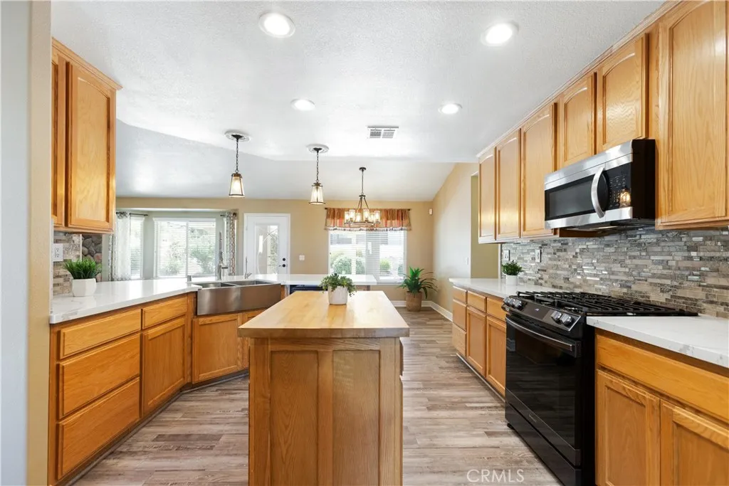 Additional image 32 of 15521 Sherri Lane Unit A, Apple Valley, CA 92307