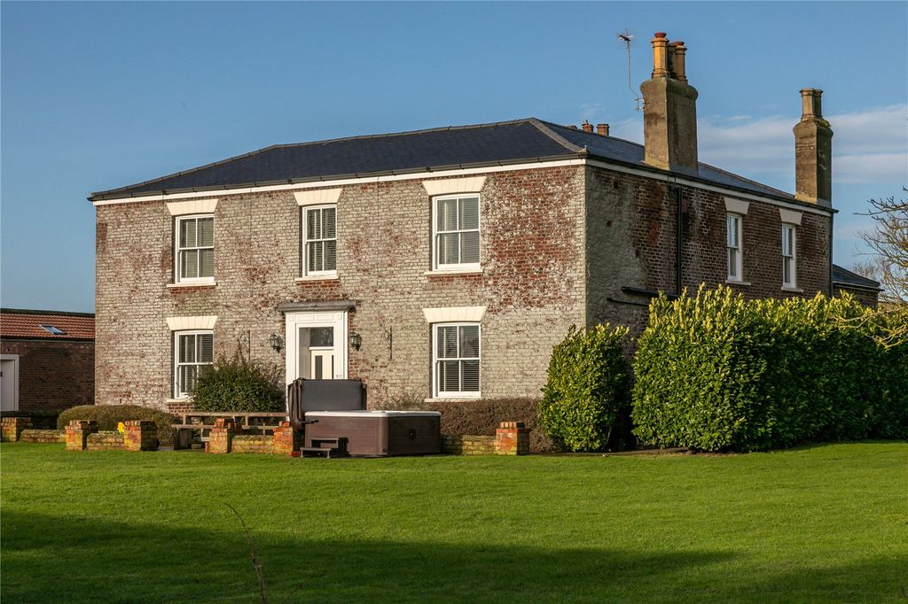 Additional image 3 of 17 bed terraced house for saleThe Grange Holidays, Bempton Lane, Flamborough, East Yorkshire YO15