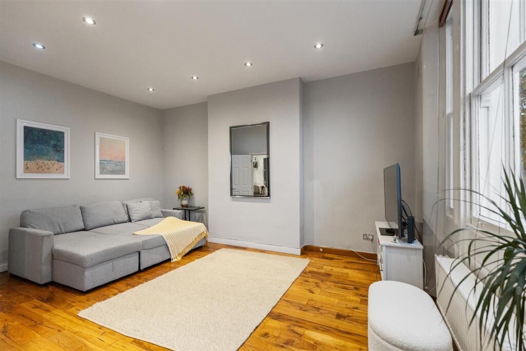 Additional image 2 of 2 Bed Flat, Fellows Road, NW3, N1 7GU