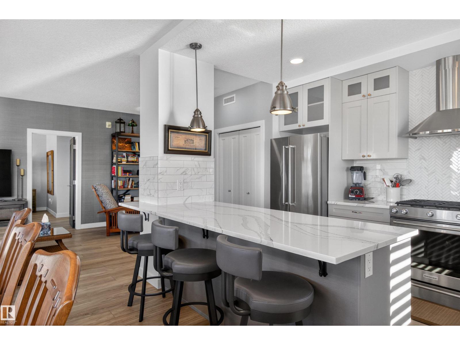 #401 1316 WINDERMERE WY SW