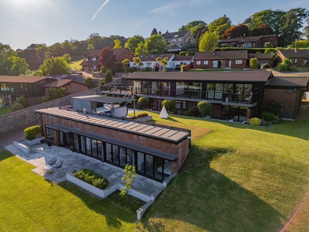 6 bed detached house for saleMerevale, Dinas Powys CF64
