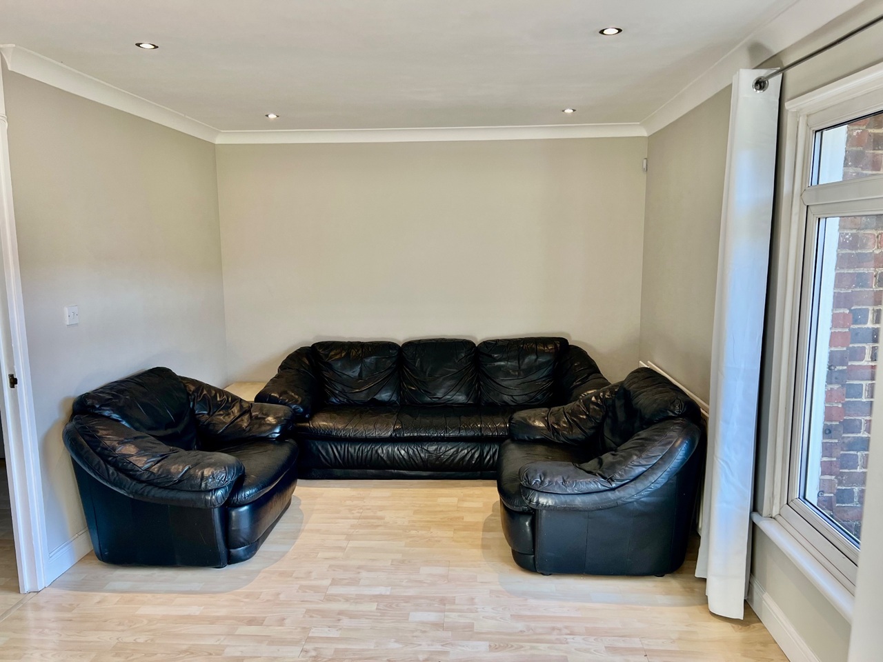 Additional image 4 of 1 Bed Maisonette, Heath Road, SW8, N1 7GU