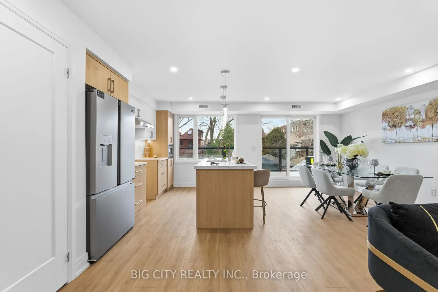 Additional image 3 of 68 Westholme Avenue 3
