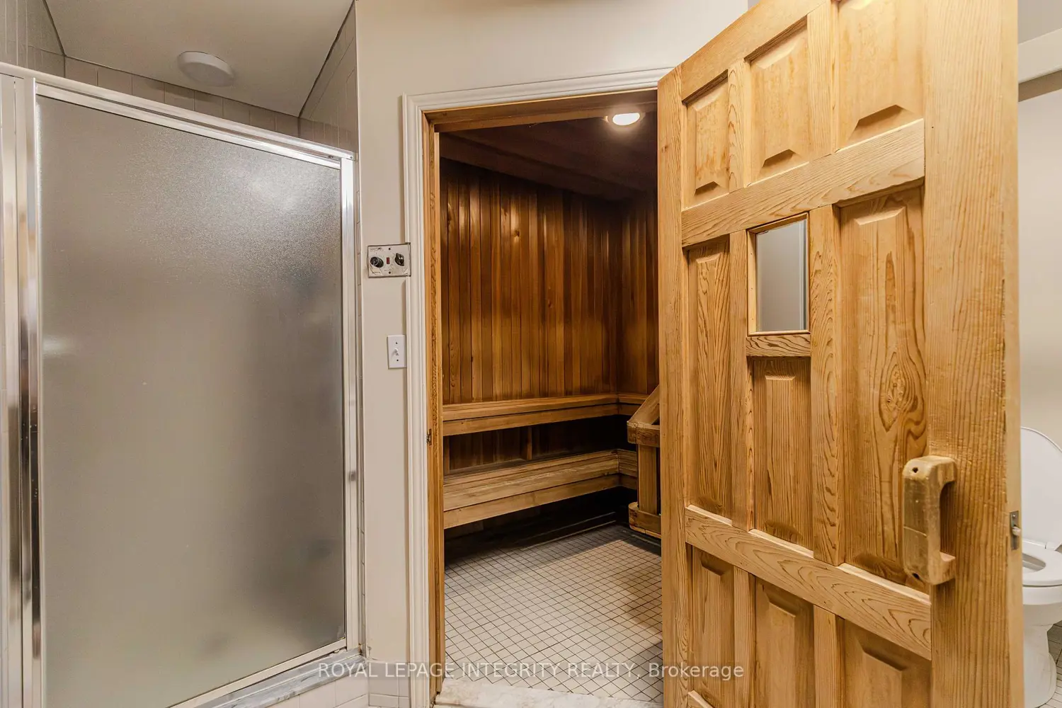 Additional image 5 of 3099 Carling Avenue 203