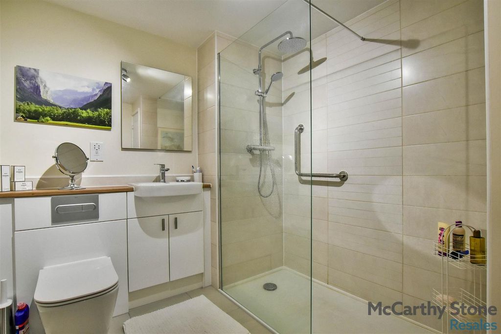 Additional image 8 of 2 bed flat for saleNorthwich Road, Knutsford, Cheshire WA16