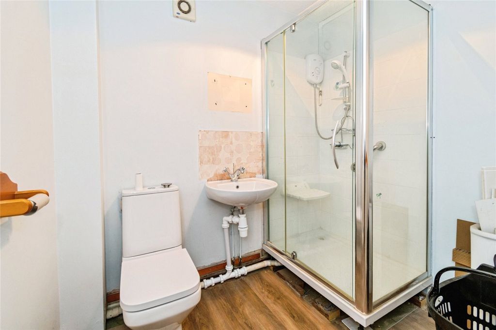 Additional image 8 of 4 bed flat for saleSt. Denys Road, Southampton, Hampshire SO17
