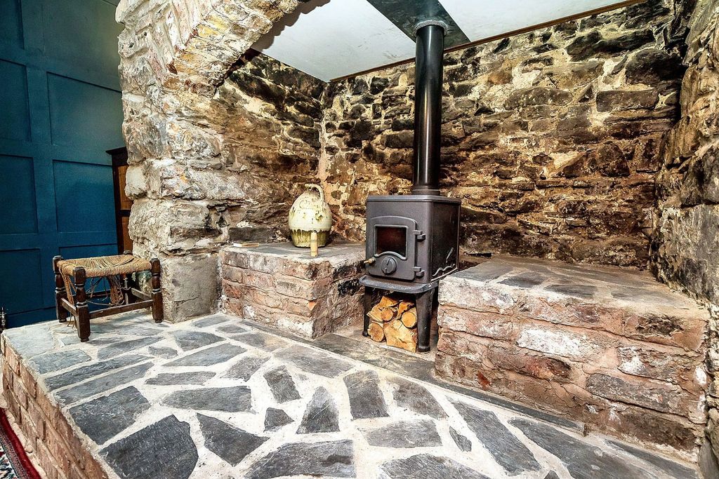 Additional image 6 of 5 bed semi-detached house for saleHigh Street, Conwy LL32