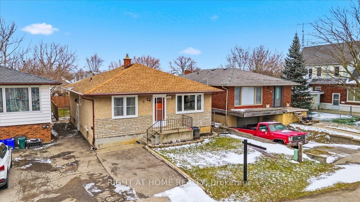 12 Vera Street, St. Catharines, ON, L2S 1C4