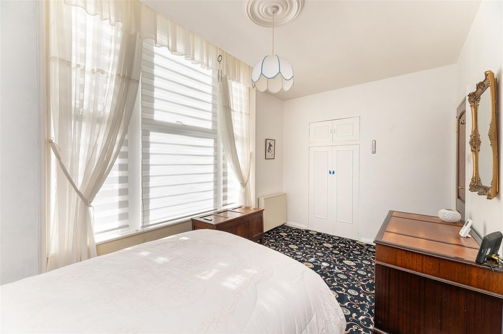 Additional image 10 of 2 bed flat for saleDeaconess Court, Queens Road, Ilkley LS29