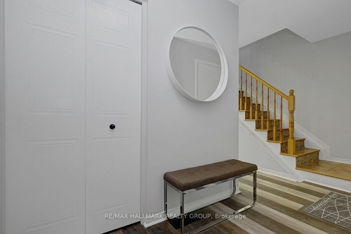 Additional image 3 of 1 Rothbury Crescent, Ottawa, ON, K1K 4N4