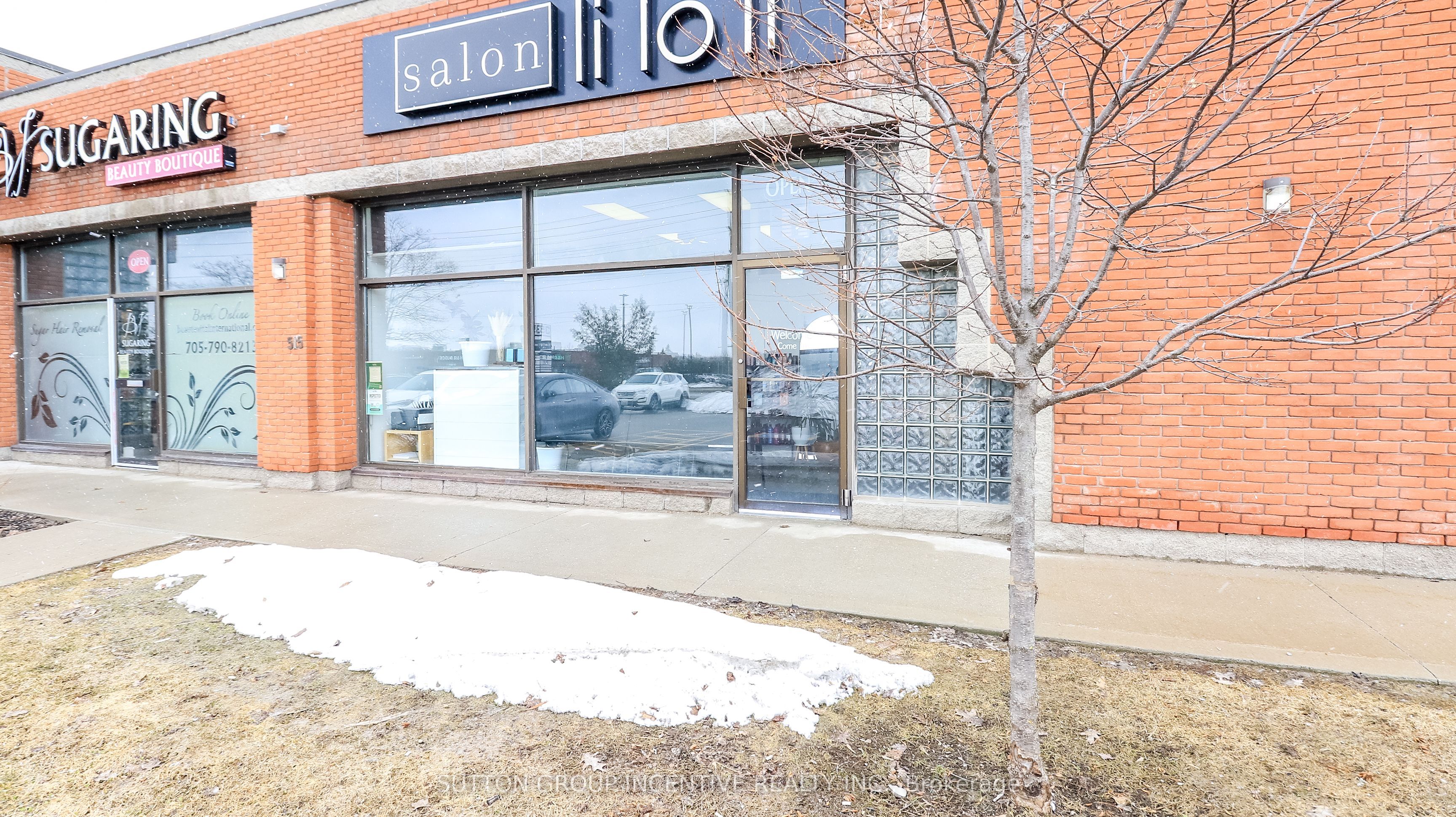 515-34 Cedar Pointe Drive, Barrie, ON, L4N 5R7