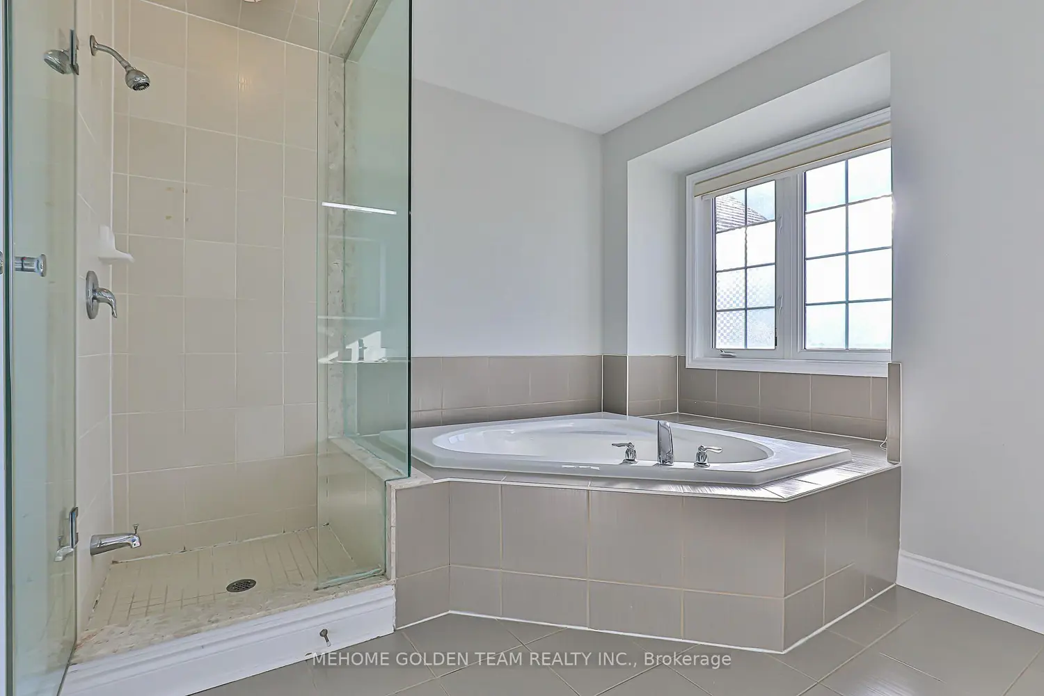 Additional image 9 of 939 Memorial Circle