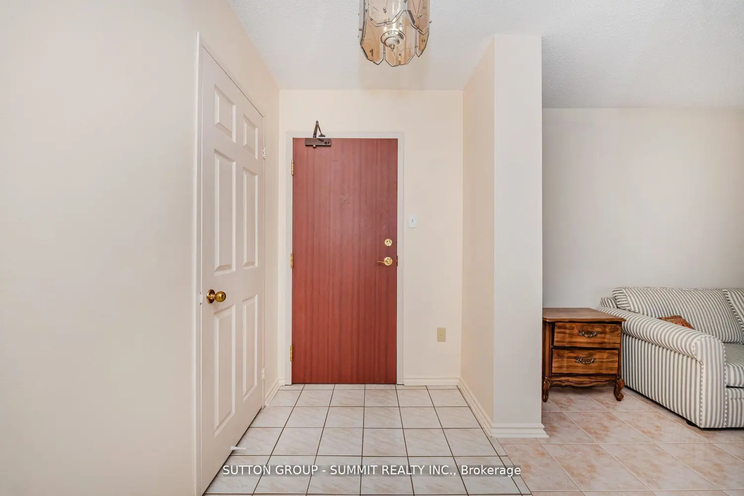 Additional image 4 of 100 County Court Boulevard 1005