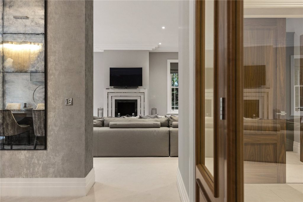 Additional image 6 of 7 bed detached house for saleSunning Avenue, Sunningdale, Berkshire SL5