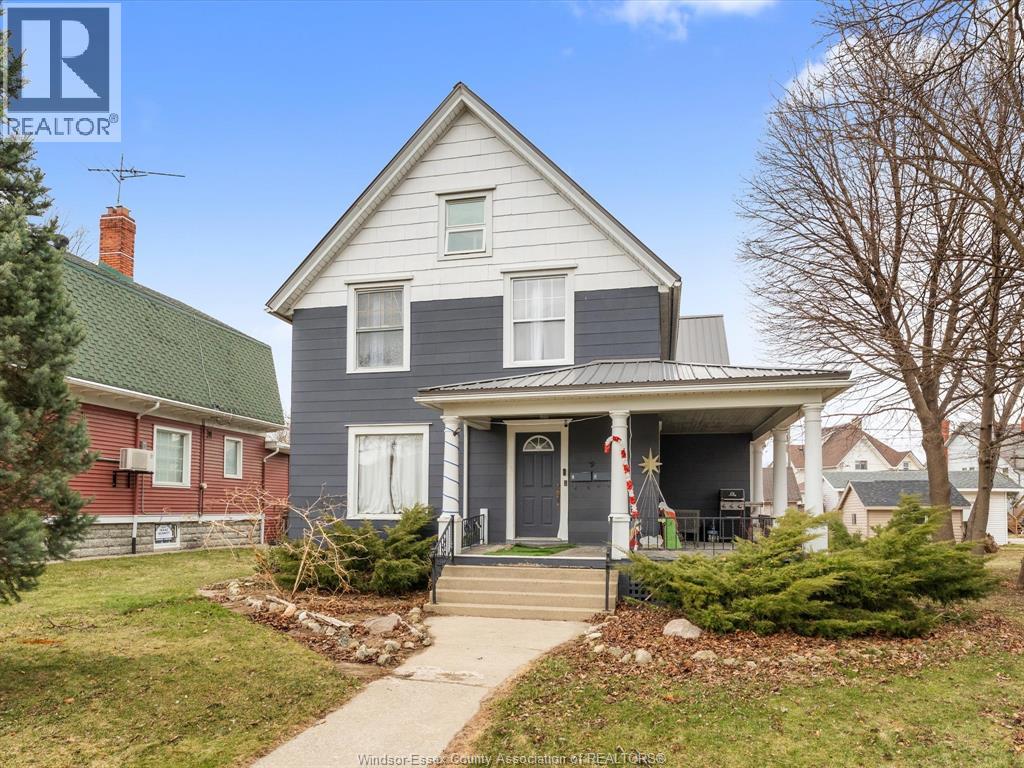 39 Russell , Leamington, ON, N8H1V1