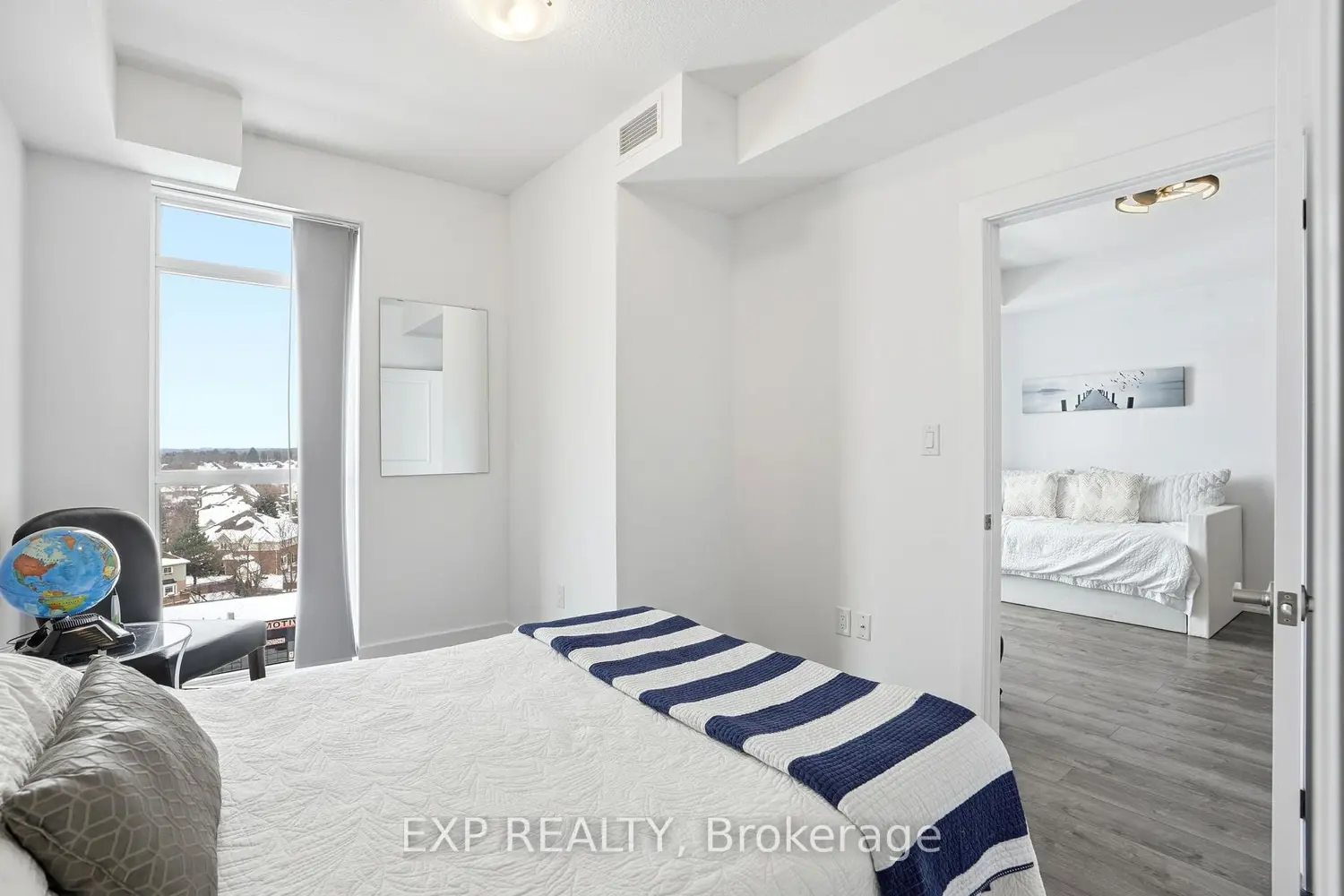 Additional image 7 of 460 Dundas Street 803